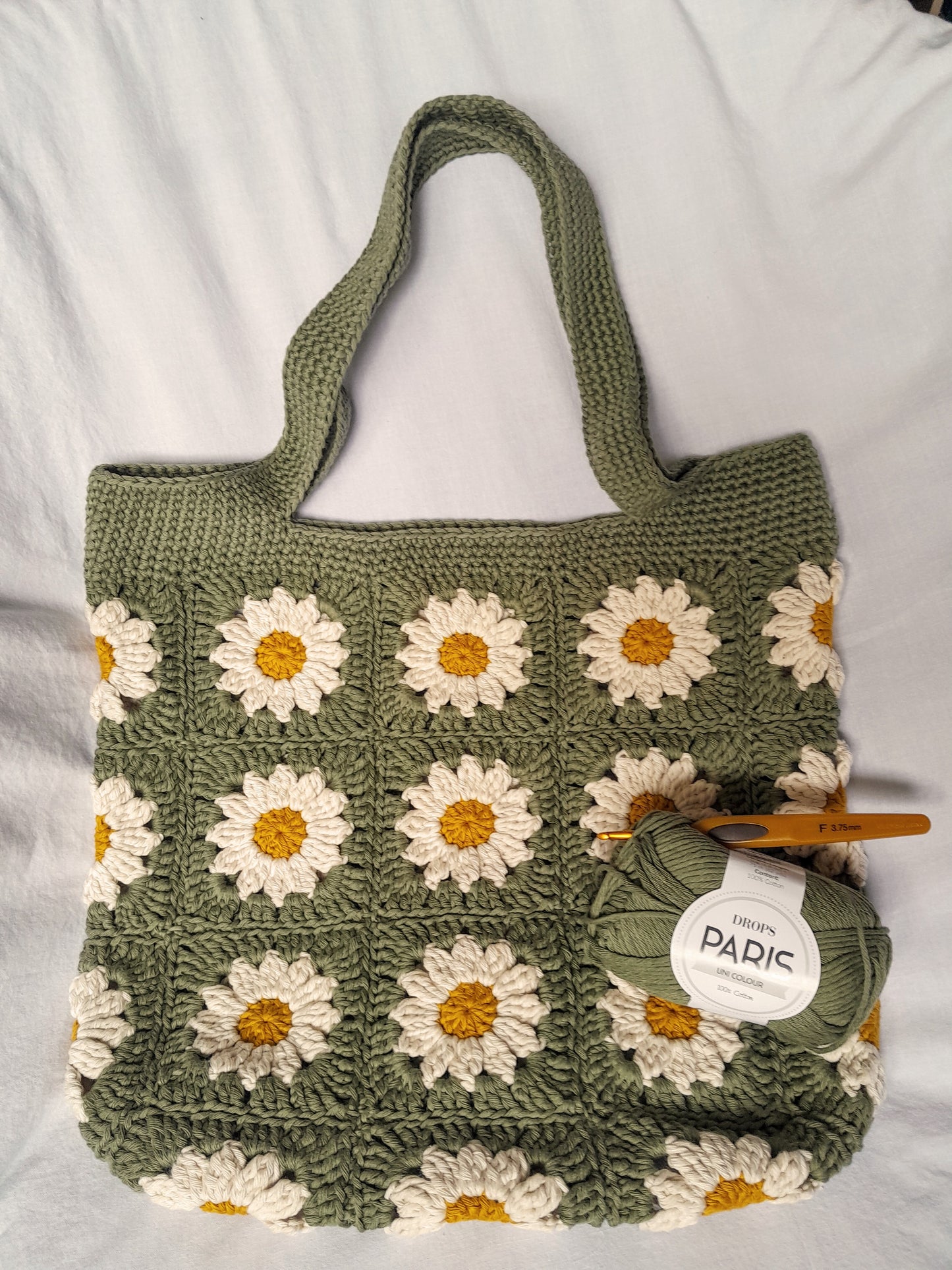 Daisy Shoulder Bag in Moss Green