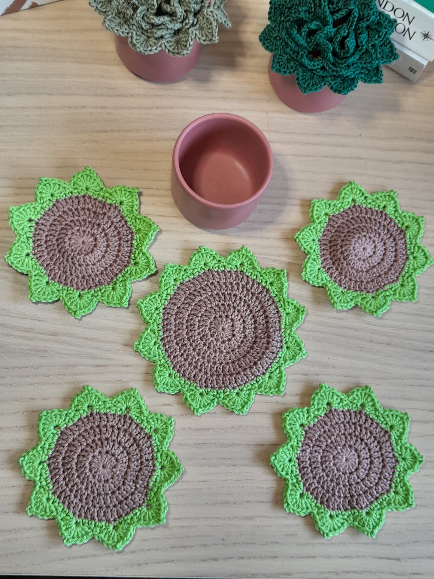 Crochet Succulent Coasters with a Ceramic Pot